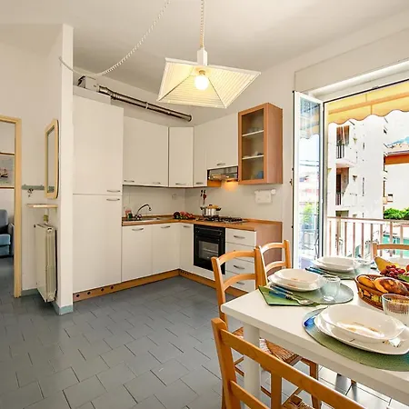 Apartment Casa - 200m From The Sea - Happy Alassio